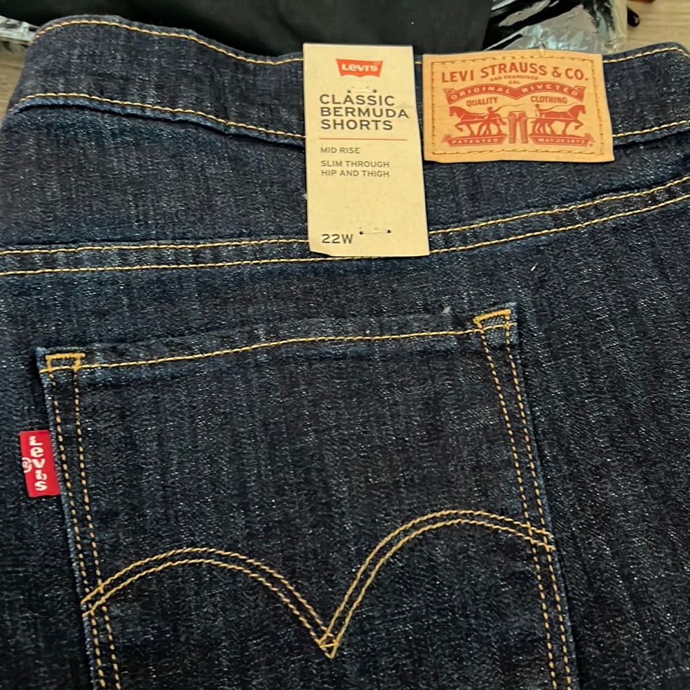 Levi’s Bermuda shorts
